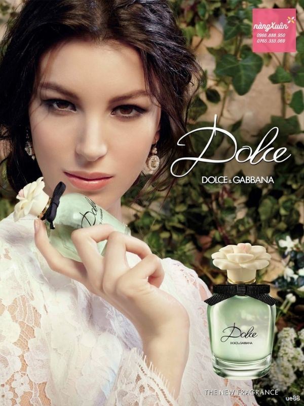 Một chiế nơ bằng ruy băng đen xinh xắn tạo điểm nhấn cho Dolce Gabbana Dolce EDP