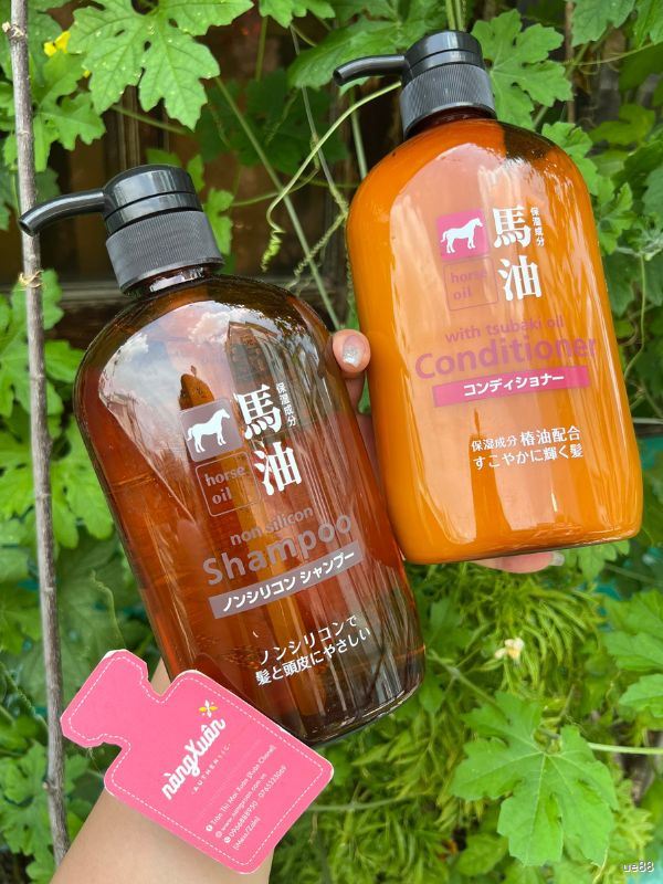 Bộ Dầu Gội Dầu Xả Mỡ Ngựa Kumano Horse Oil Natural Hair 600ml Chính Hãng